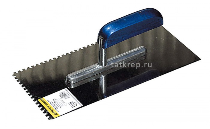 Гладилка нержав. с дер.руч. 4х4мм 130х280мм POBEDIT/STAYER